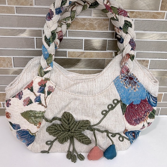 Bohemian Floral Embroidered Purse with Braided Straps and Zipper Closure - Picture 2 of 4